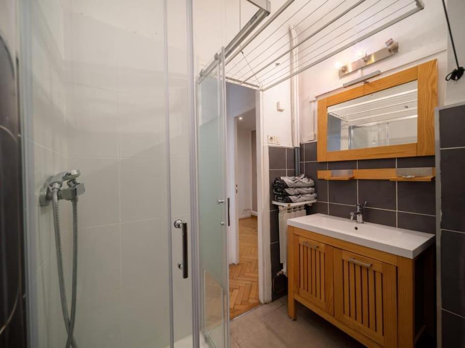 Appartement Climatise Tout Equipe A Cote Du Stade Velodrome 马赛 外观 照片