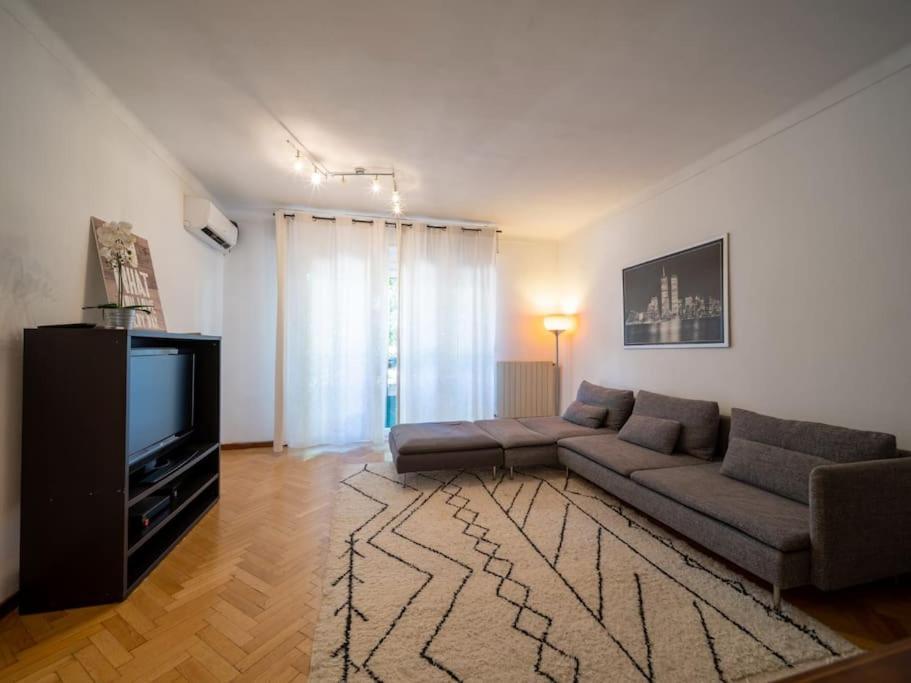 Appartement Climatise Tout Equipe A Cote Du Stade Velodrome 马赛 外观 照片